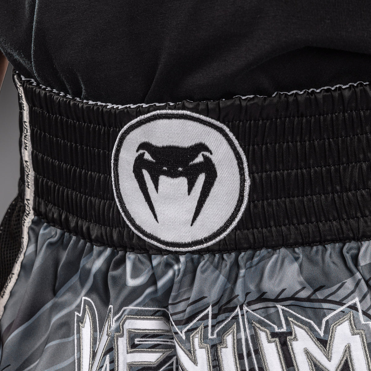Short de Muay Thai Pour Enfant Venum Crimson Viper 2.0 - Noir/Gris - product-type_Shorts de Muay Thai