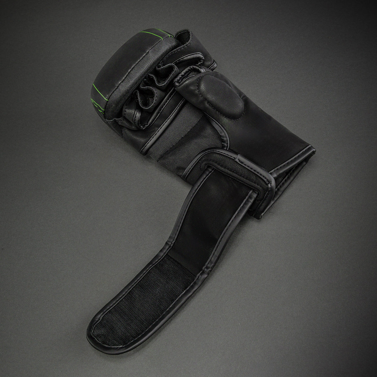 Gants de sparring MMA Venum Amazonia Reborn - Noir/Vert - product-type_Gants de MMA