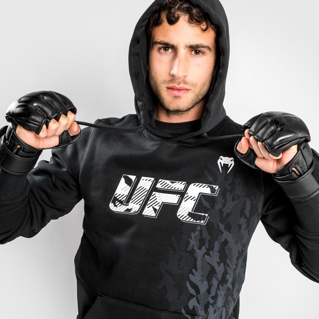 Sweatshirt à Capuche Homme UFC Venum Authentic Fight Week - Noir - product-type_Sweatshirts