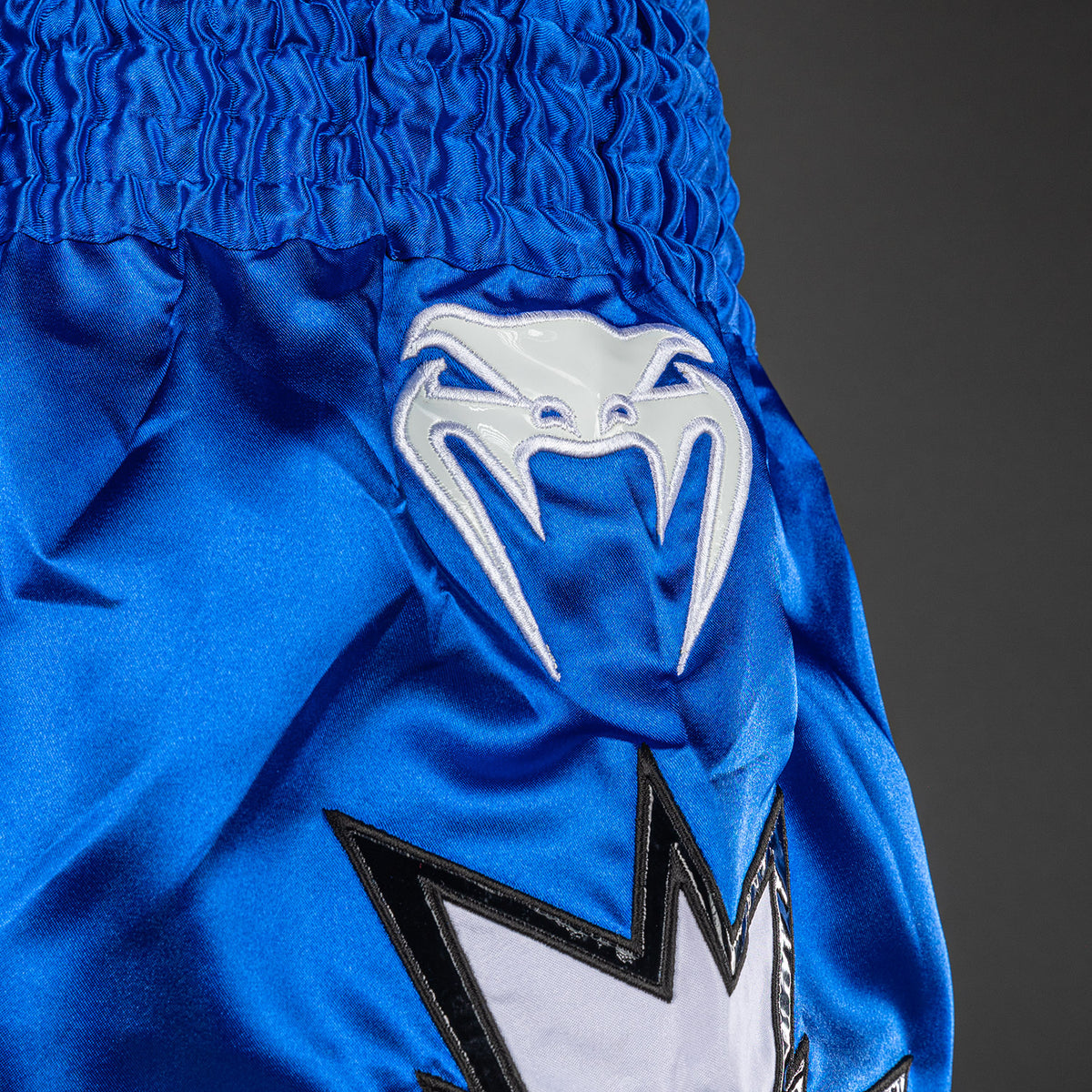 Short de Muay Thai Venum Inferno 2.0 - Blanc/Bleu - product-type_Shorts de Muay Thai