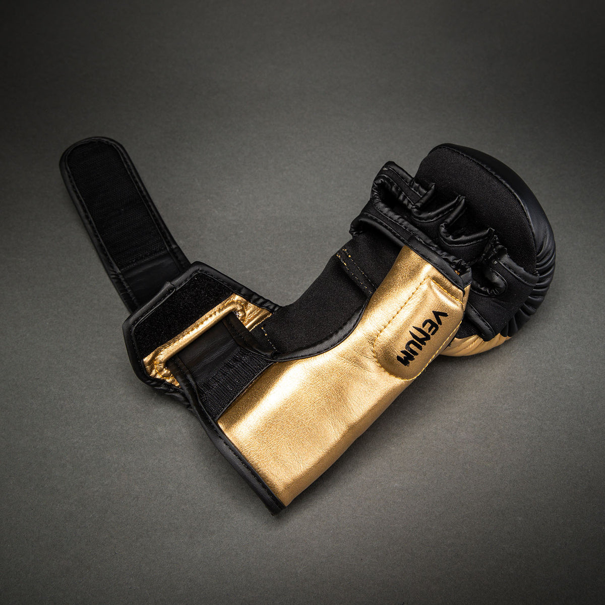 Gants de Sparring Venum Attack 2.0 – Or/Noir - product-type_Gants de Sparring
