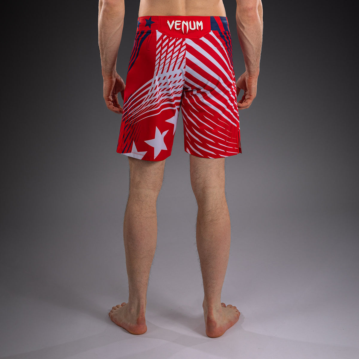 Official UFC Freedom 250 by Venum Authentic Fight Night Short de combat coupe courte pour homme - Rouge - product-type_Shorts de MMA