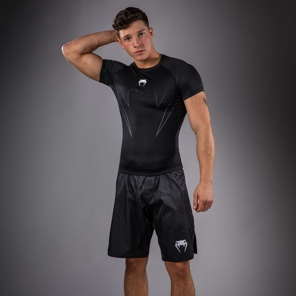 Rashguard manches courtes Venum Edge – Noir/Sable - product-type_T-Shirts de Compression