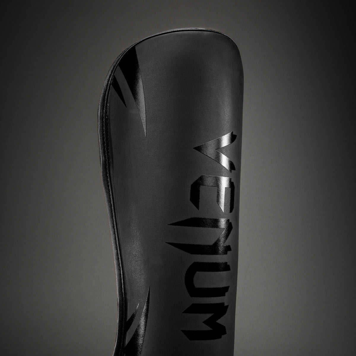 Protège-tibias Venum Challenger - Noir/Noir - product-type_Protège-tibias