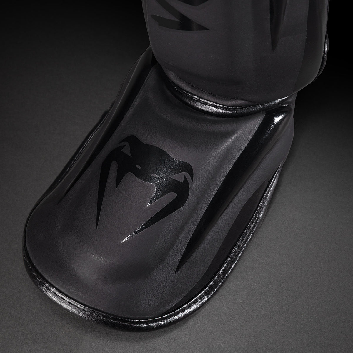 Protège-tibias Venum Elite - Noir - product-type_Protège-tibias