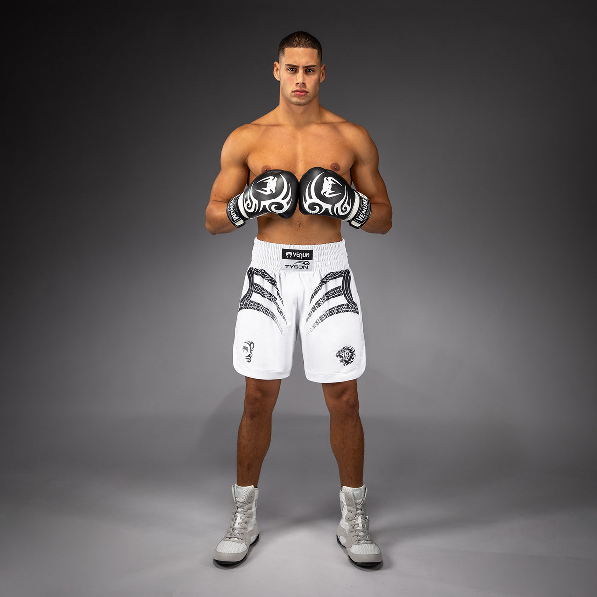Short de Boxe Venum x Mike Tyson Tiger - Blanc Optique/Noir Profond - product-type_Shorts de boxe