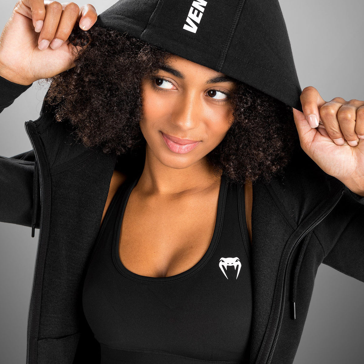 Sweatshirt à Capuche Zippé Venum Essential - Noir - product-type_Vestes