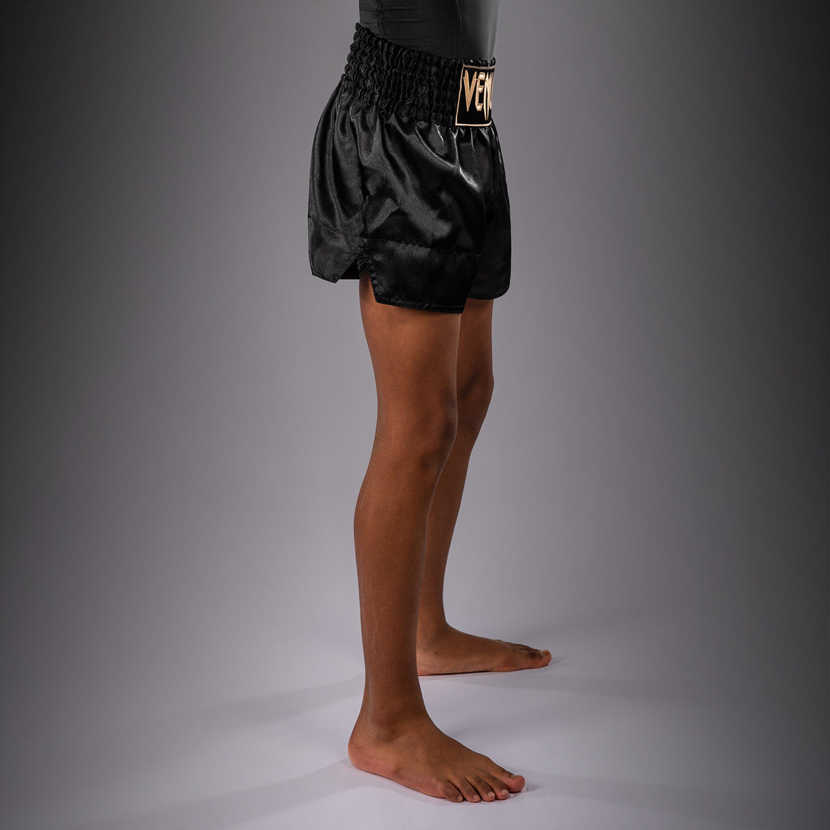 Short de Muay Thaï Venum Classic pour Enfant – Noir/Or - product-type_Shorts de Muay Thai