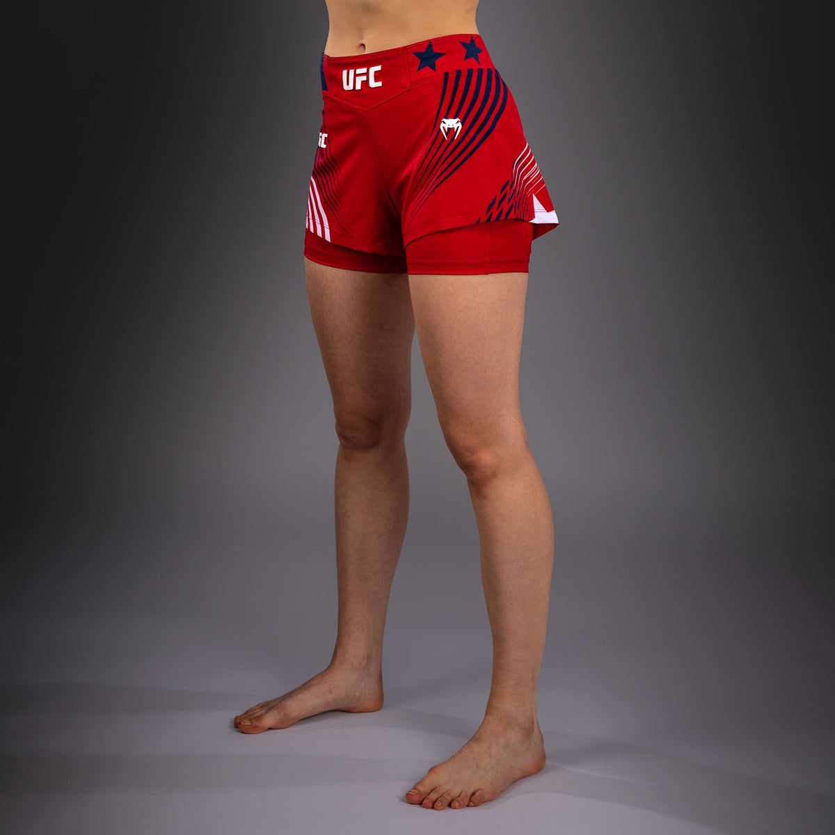 Official UFC Freedom 250 by Venum Authentic Fight Night Short de combat pour femme - Rouge - product-type_Shorts de MMA