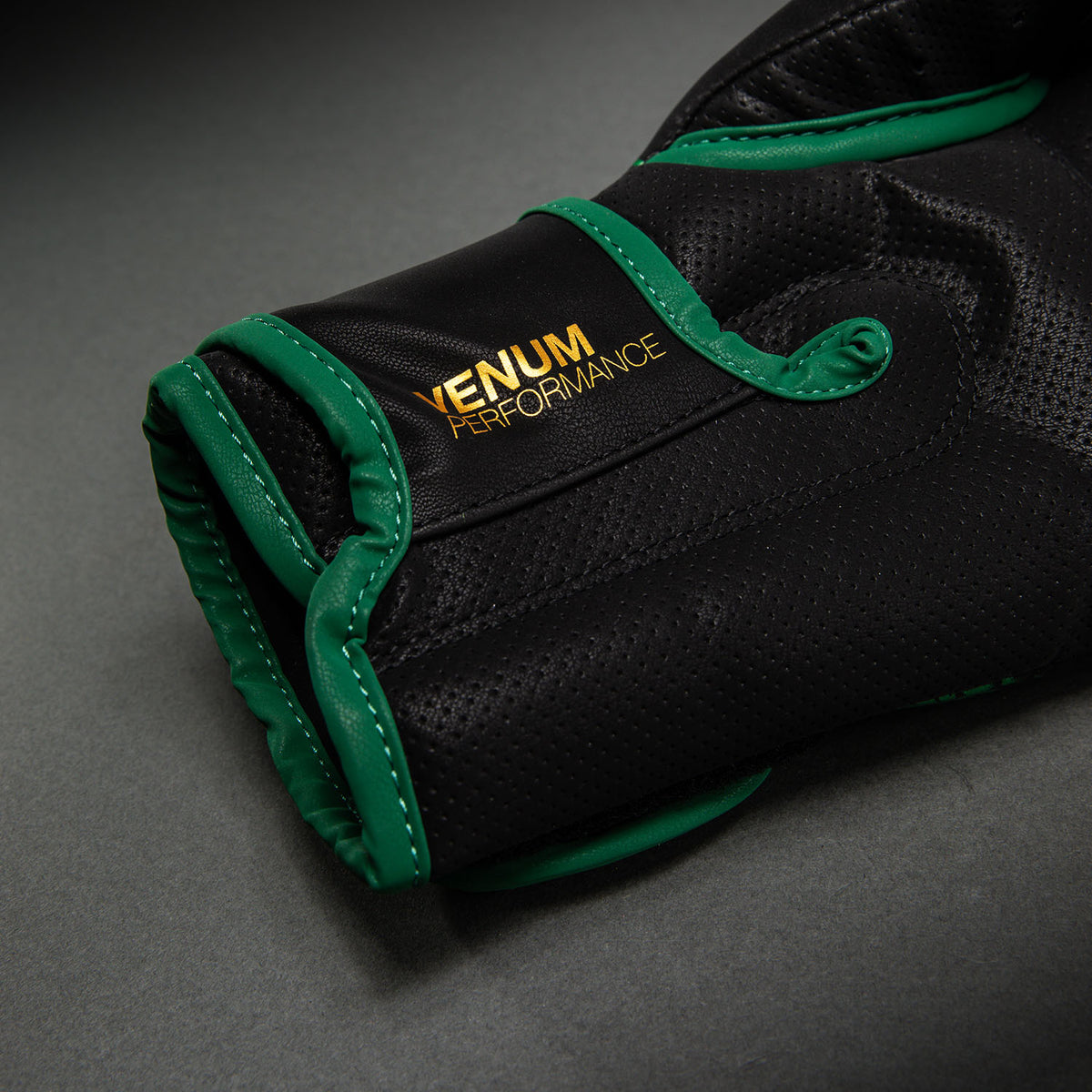 Gants de Boxe Venum Matupa - Noir/Vert/Or - product-type_Gants de boxe