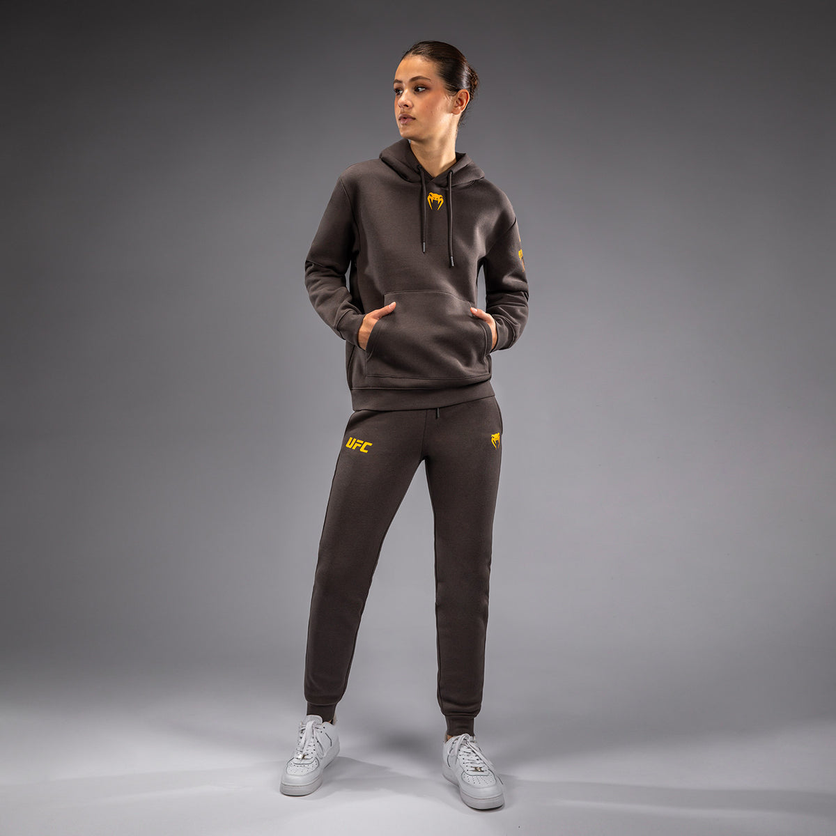 Sweatshirt à Capuche pour Femmes UFC Fusion by Venum Fight Week - Marron Terrestre - product-type_Sweatshirts