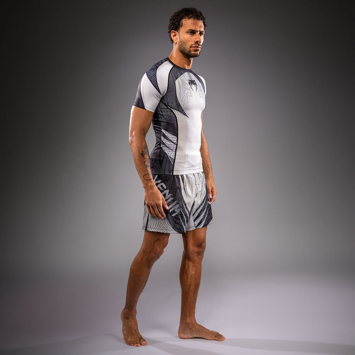 Rashguard à Manches Courtes Venum Galactic 3.0 - Blanc Cassé/Noir - product-type_T-Shirts de Compression