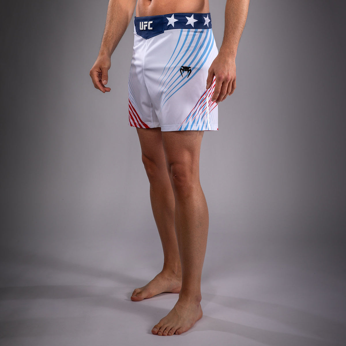 Official UFC Freedom 250 by Venum Authentic Fight Night Short de combat coupe courte pour homme - Blanc - product-type_Shorts de MMA