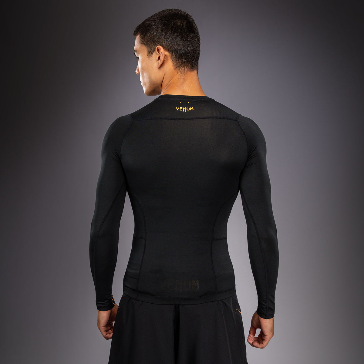 Rashguard à Manches Longues Venum G-Core - Noir/Or - product-type_T-Shirts de Compression