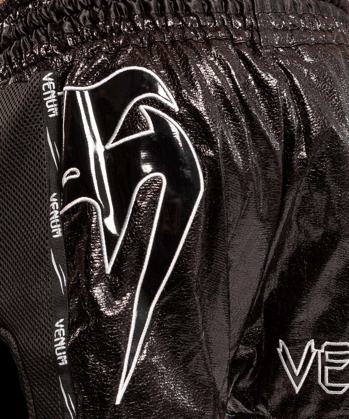 Short de Muay Thai Venum Giant Infinite - Noir/Noir - product-type_Shorts de Muay Thai