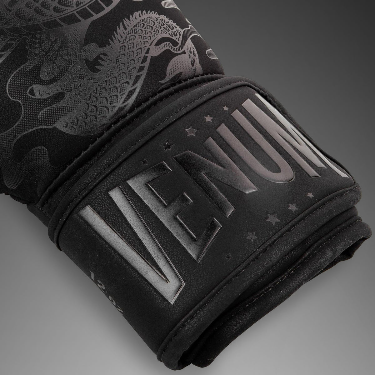 Gants de boxe Venum Dragon's Flight - Noir - product-type_Gants de boxe