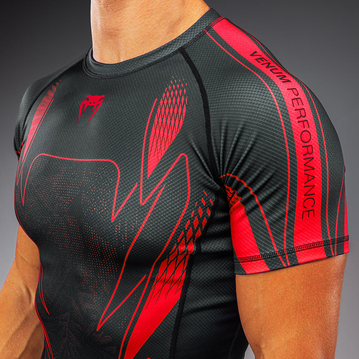 Rashguard à manches courtes Venum Amazonia Reborn - Noir/Rouge - product-type_T-Shirts de Compression