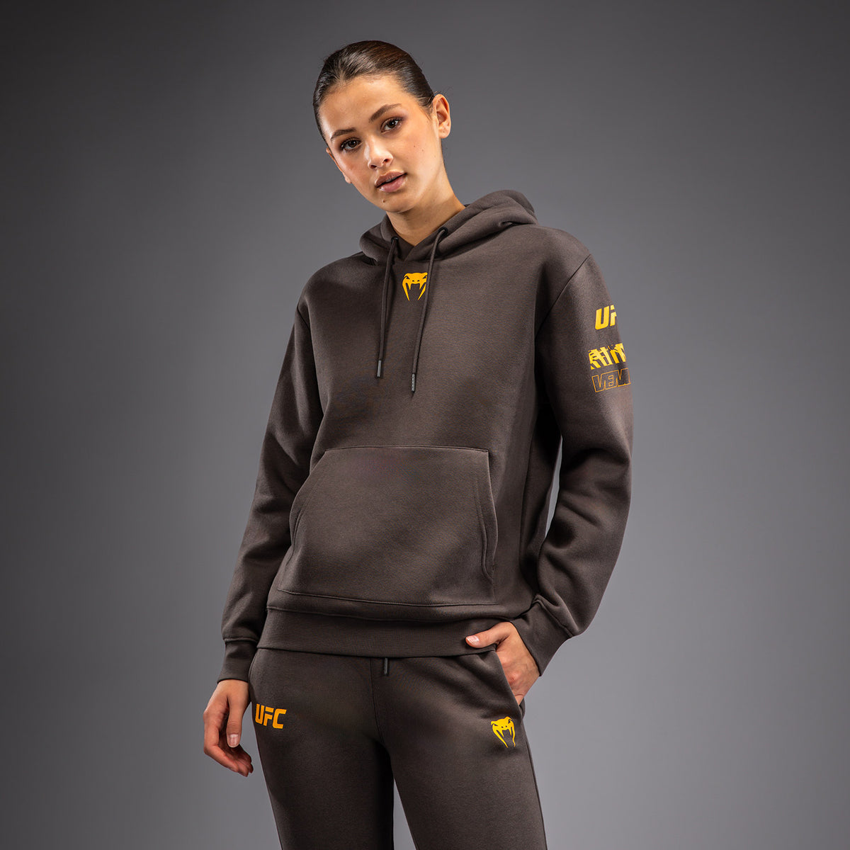 Sweatshirt à Capuche pour Femmes UFC Fusion by Venum Fight Week - Marron Terrestre - product-type_Sweatshirts