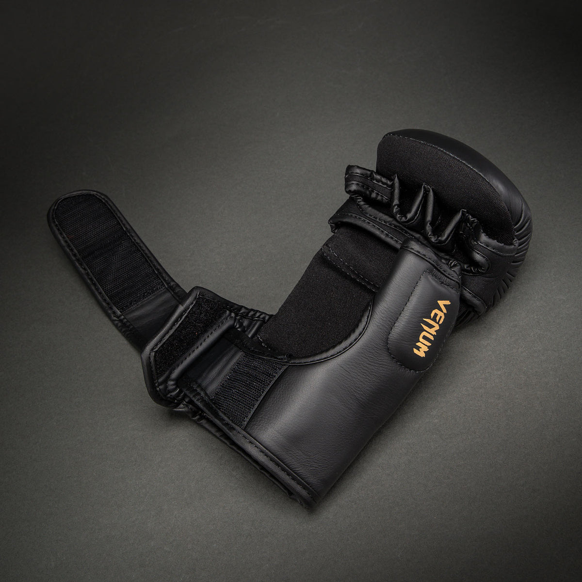 Gants de Sparring en Cuir Venum Attack 2.0 – Noir/Or - product-type_Gants de Sparring