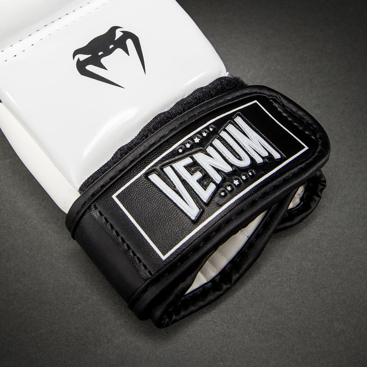 Gants de Sparring Venum Attack 2.0 – Noir/Blanc - product-type_Gants de Sparring