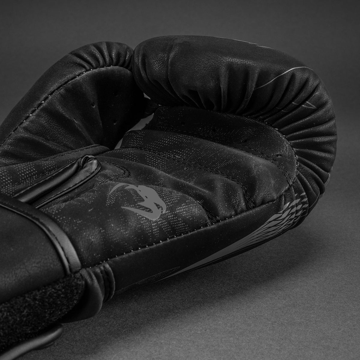 Gants de boxe Impact Venum Amazonia Reborn - Noir/Gris - product-type_Gants de boxe