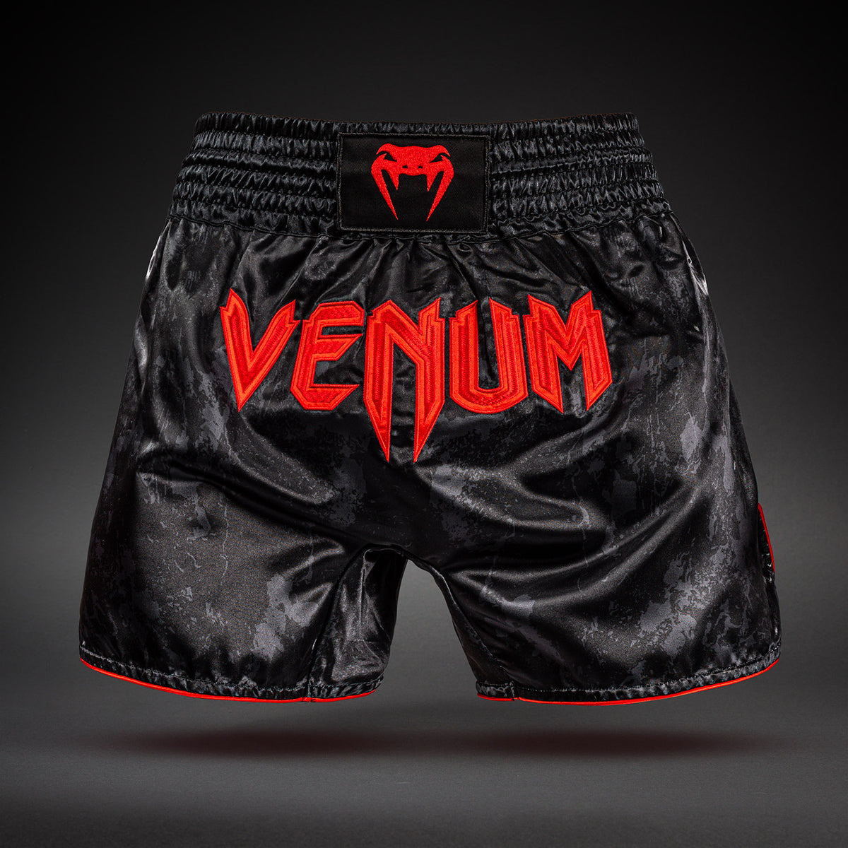 Short de Muay Thaï Venum x Batman - Noir/Rouge - product-type_Shorts de Muay Thai