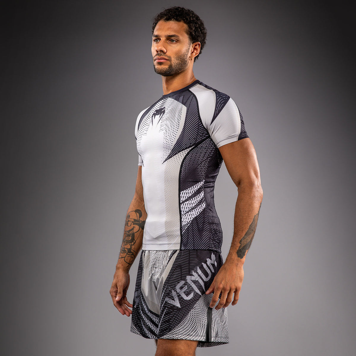 Rashguard à Manches Courtes Venum Galactic 3.0 - Blanc Cassé/Noir - product-type_T-Shirts de Compression