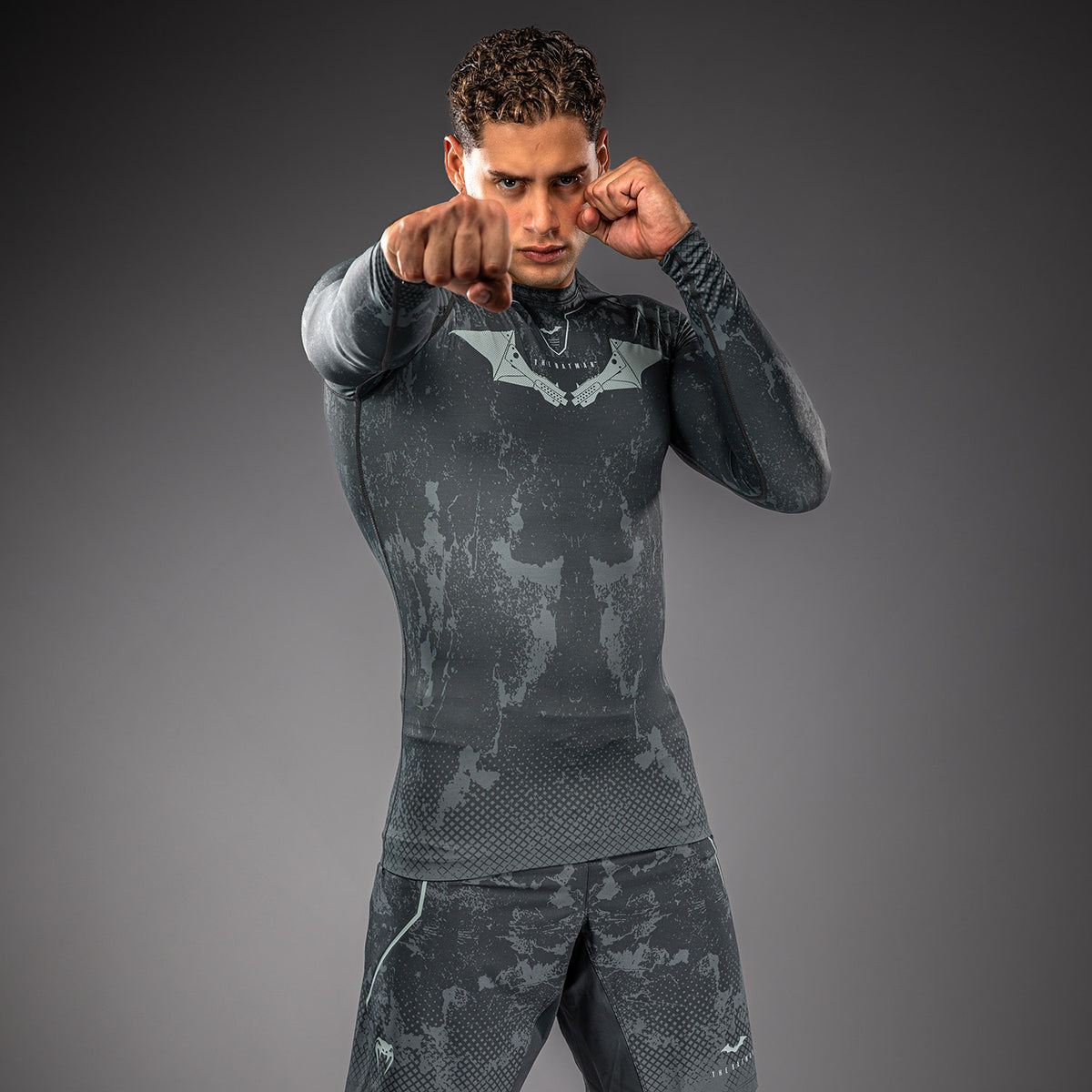 Rashguard à manches longues Venum x Batman - Noir/Gris/Rouge - product-type_T-Shirts de Compression