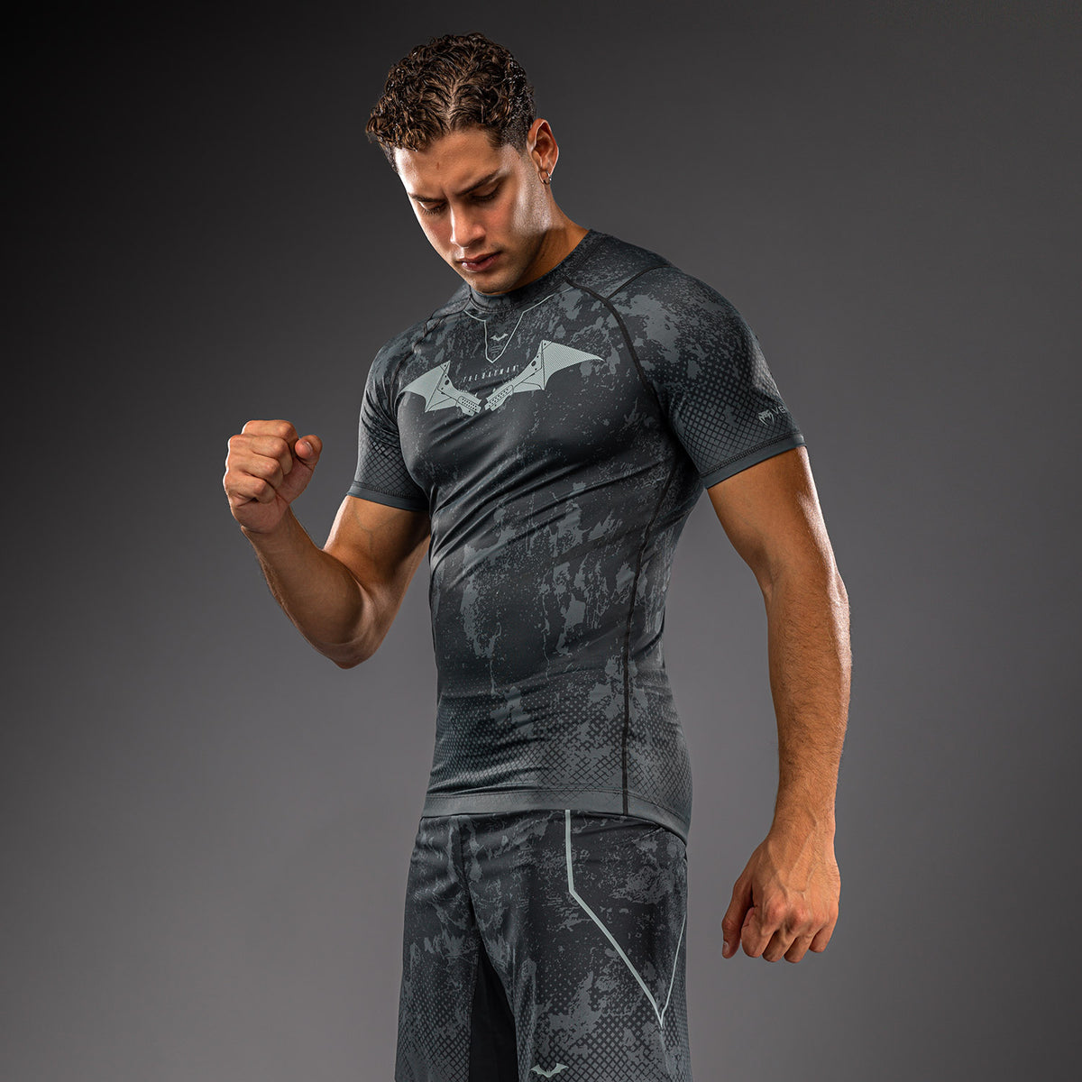 Rashguard à manches courtes Venum x Batman - Gris - product-type_T-Shirts de Compression