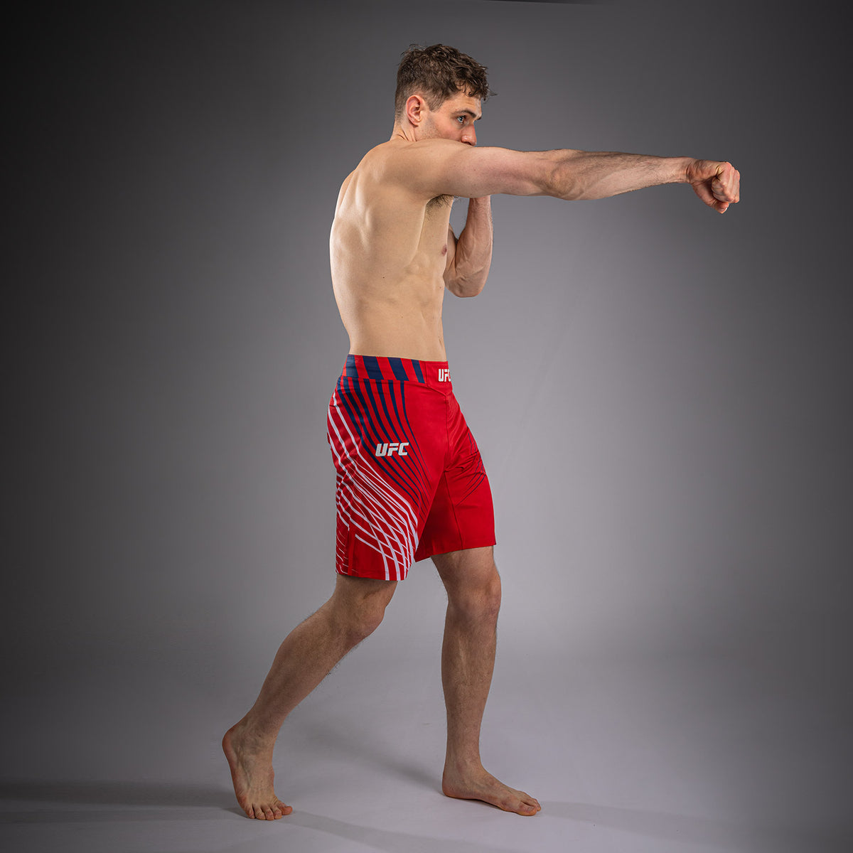 Official UFC Freedom 250 by Venum Authentic Fight Night Short de combat coupe courte pour homme - Rouge - product-type_Shorts de MMA