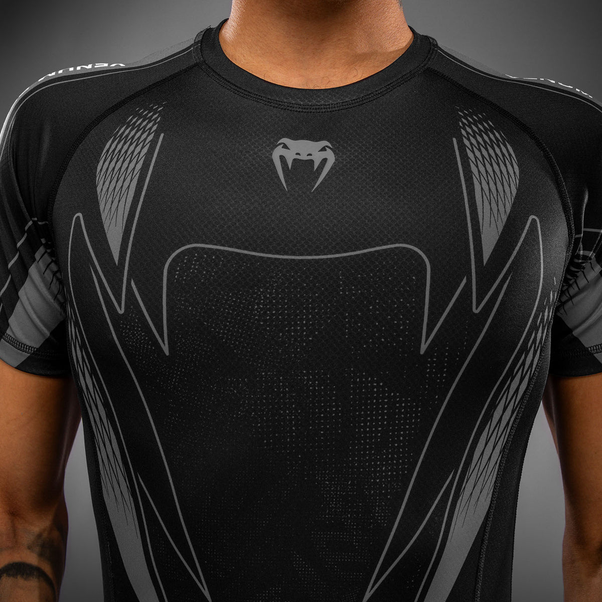Rashguard à manches courtes Venum Amazonia Reborn - Noir/Gris - product-type_T-Shirts de Compression