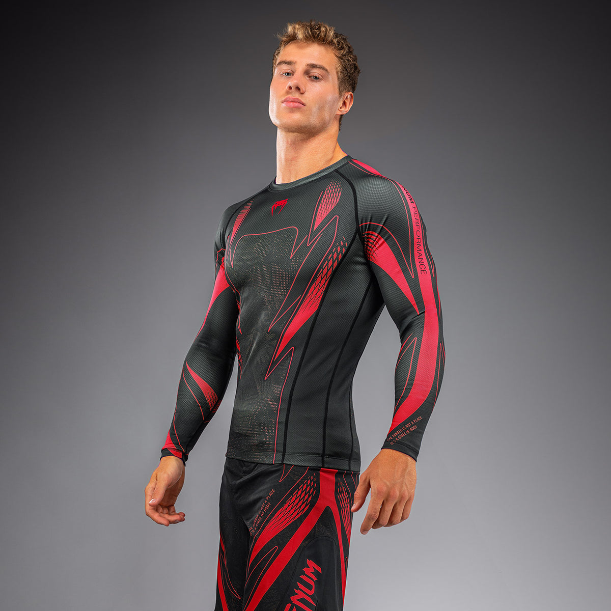 Rashguard à manches longues Venum Amazonia Reborn - Noir/Rouge - product-type_T-Shirts de Compression