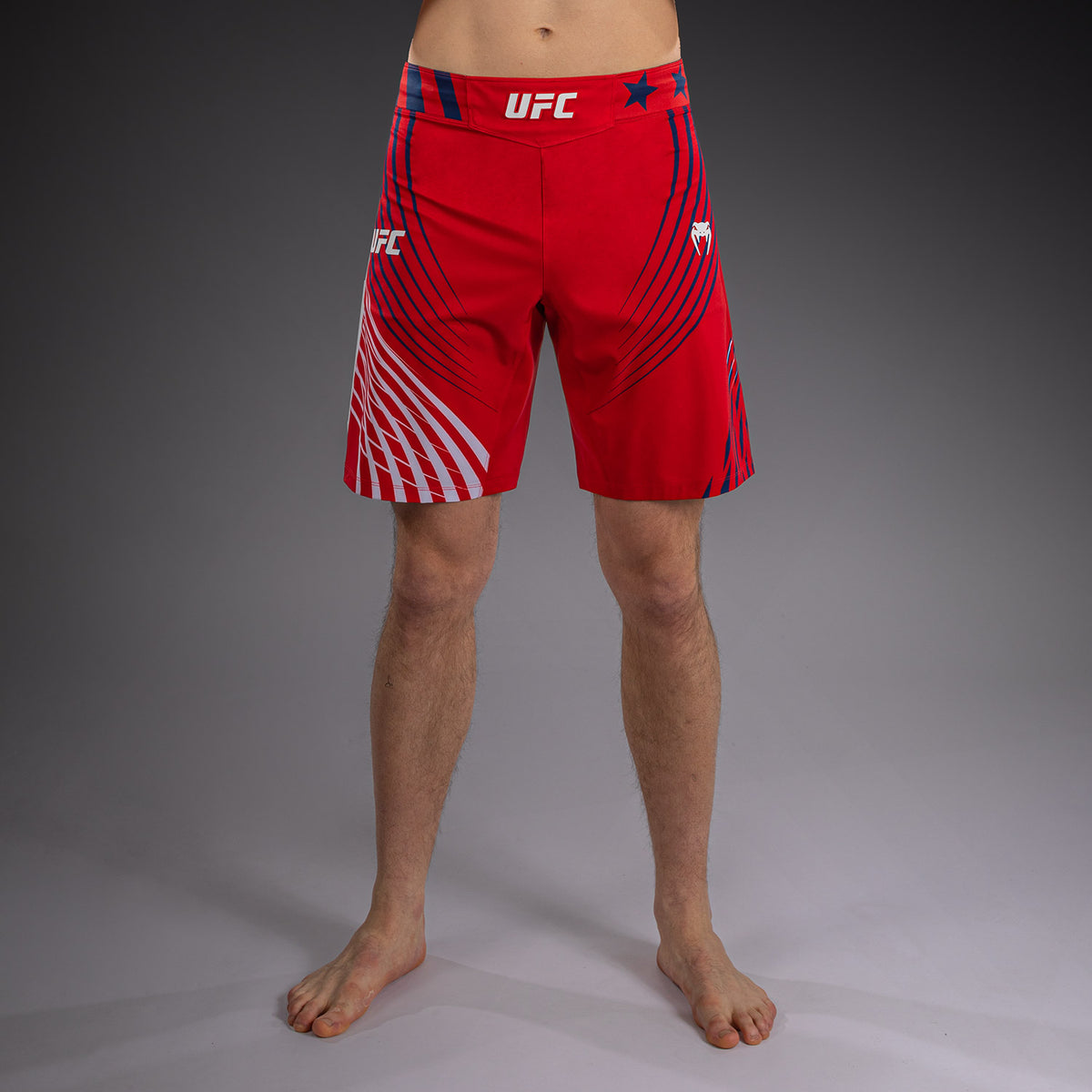 Official UFC Freedom 250 by Venum Authentic Fight Night Short de combat coupe courte pour homme - Rouge - product-type_Shorts de MMA