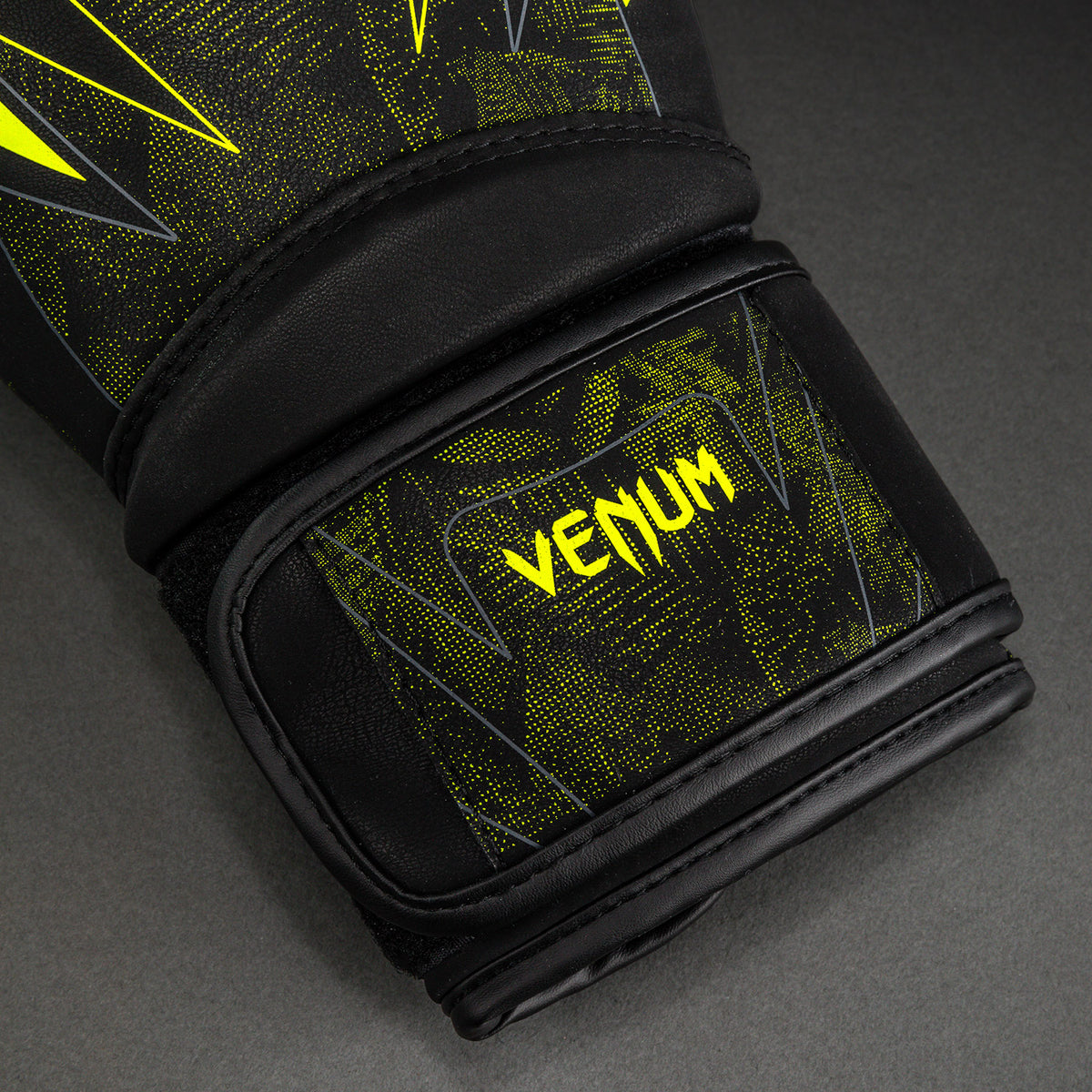 Gants de boxe Impact Venum Amazonia Reborn - Noir/Vert - product-type_Gants de boxe