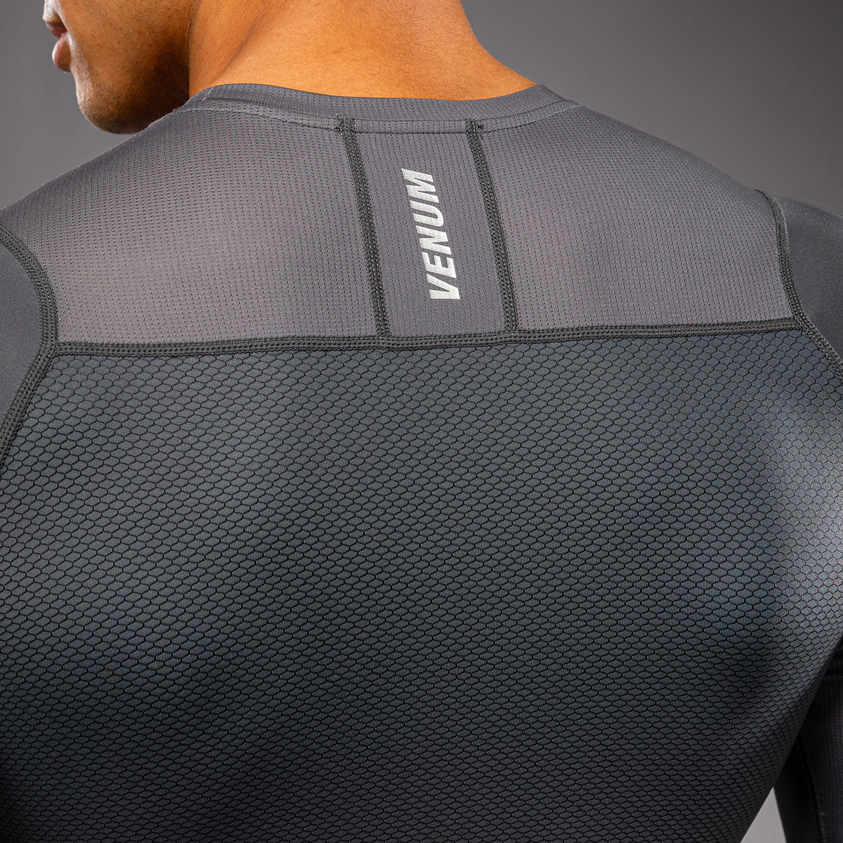 Rashguard manches longues Venum G-Fit Scale - Gris - product-type_T-Shirts de Compression