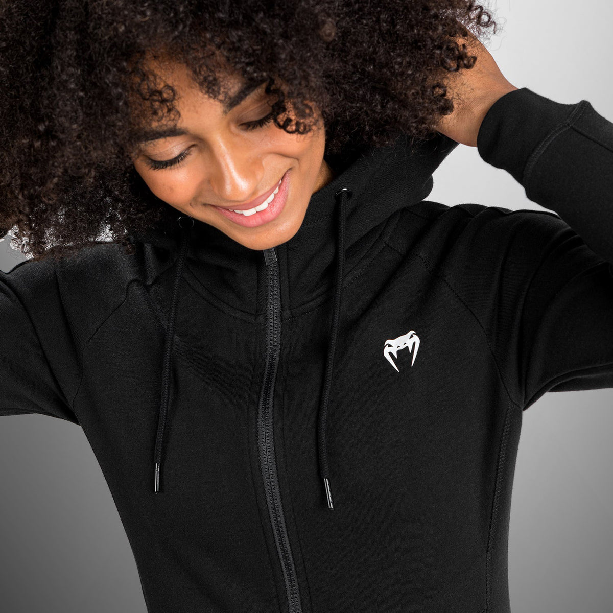 Sweatshirt à Capuche Zippé Venum Essential - Noir - product-type_Vestes