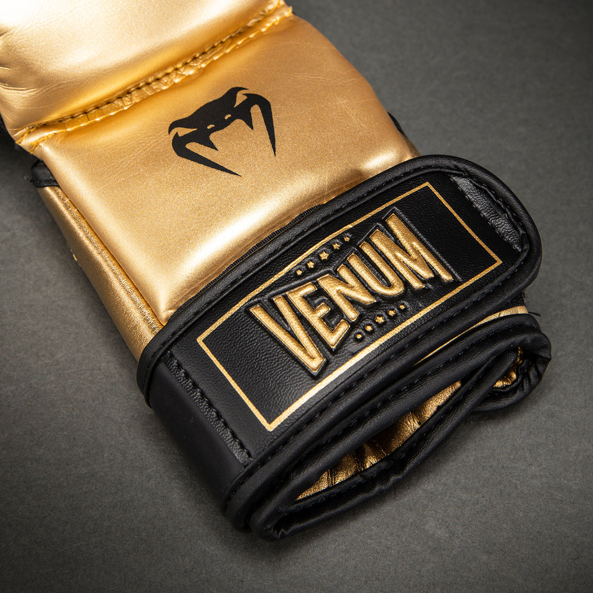 Gants de Sparring Venum Attack 2.0 – Or/Noir - product-type_Gants de Sparring