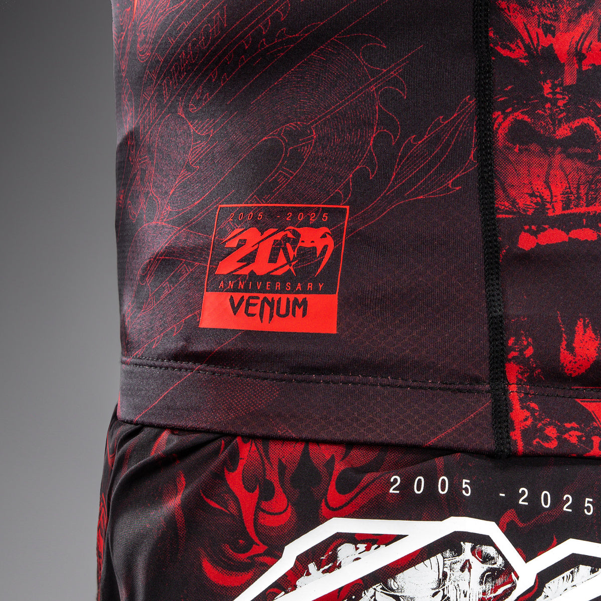Rashguard à Manches Courtes Venum 20th Anniversary - Noir/Rouge - product-type_T-Shirts de Compression