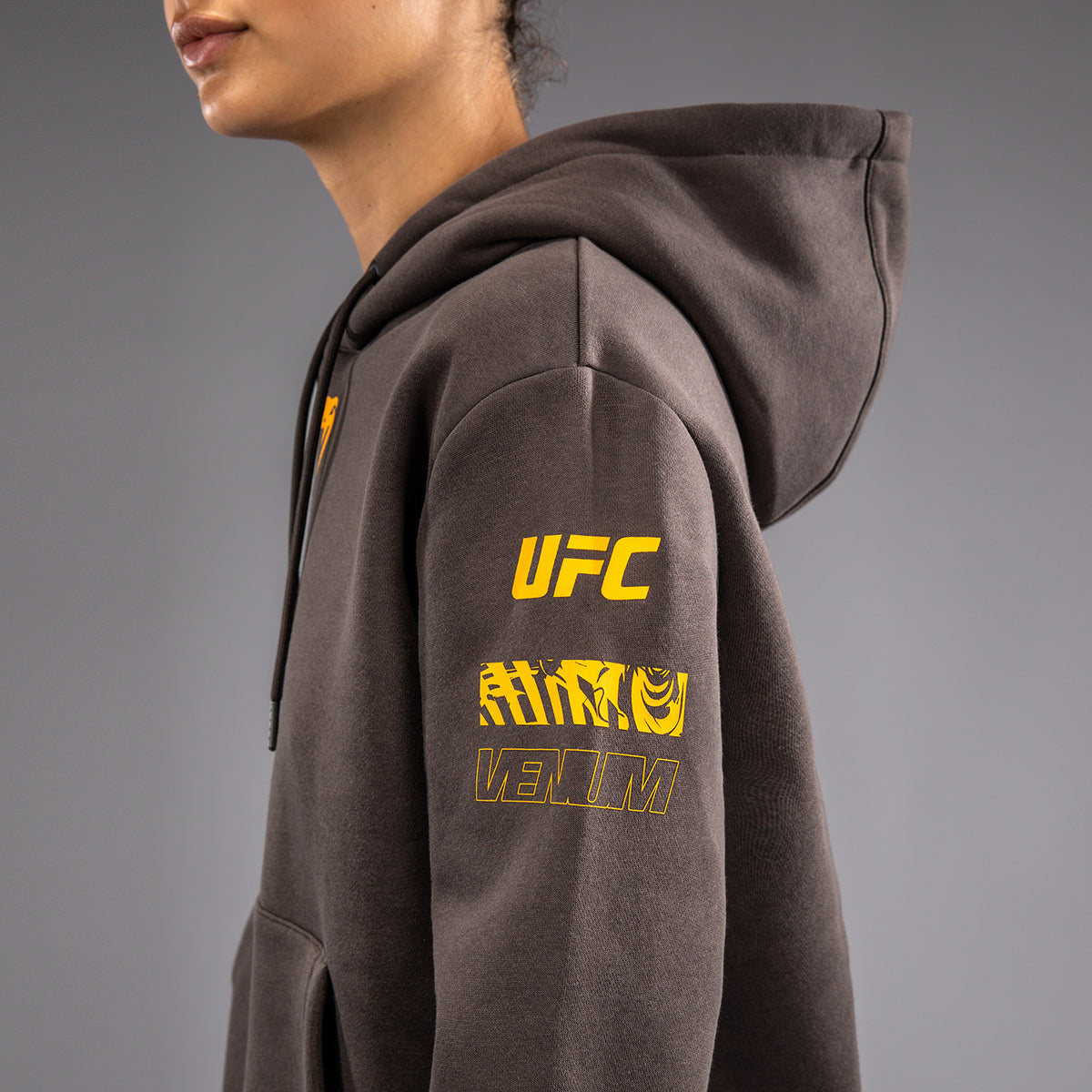 Sweatshirt à Capuche pour Femmes UFC Fusion by Venum Fight Week - Marron Terrestre - product-type_Sweatshirts