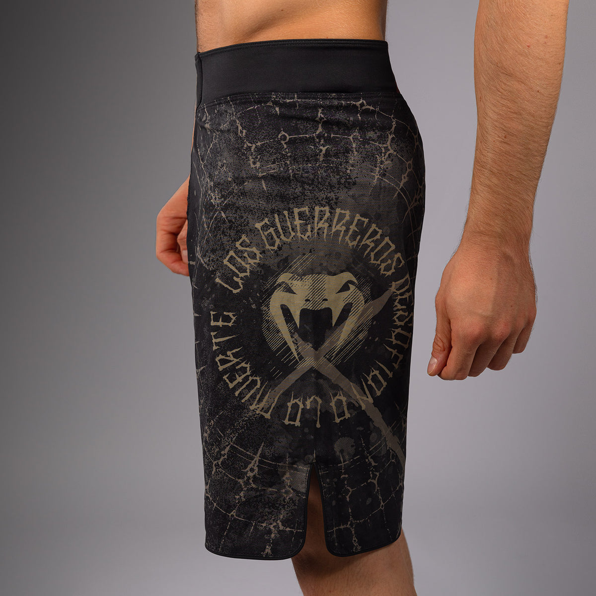 Short de Combat pour Hommes Venum Santa Muerte 5.0 - Noir Profond/Or - product-type_Shorts de MMA