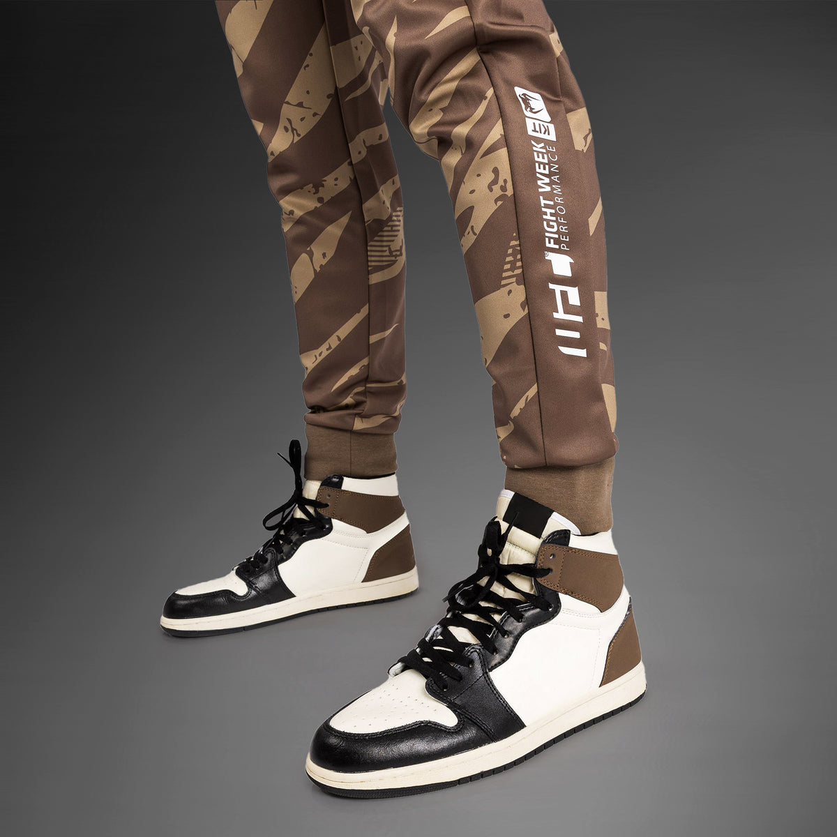 Pantalon pour Hommes UFC Adrenaline by Venum Fight Week - Desert Camo - product-type_Pantalons de jogging