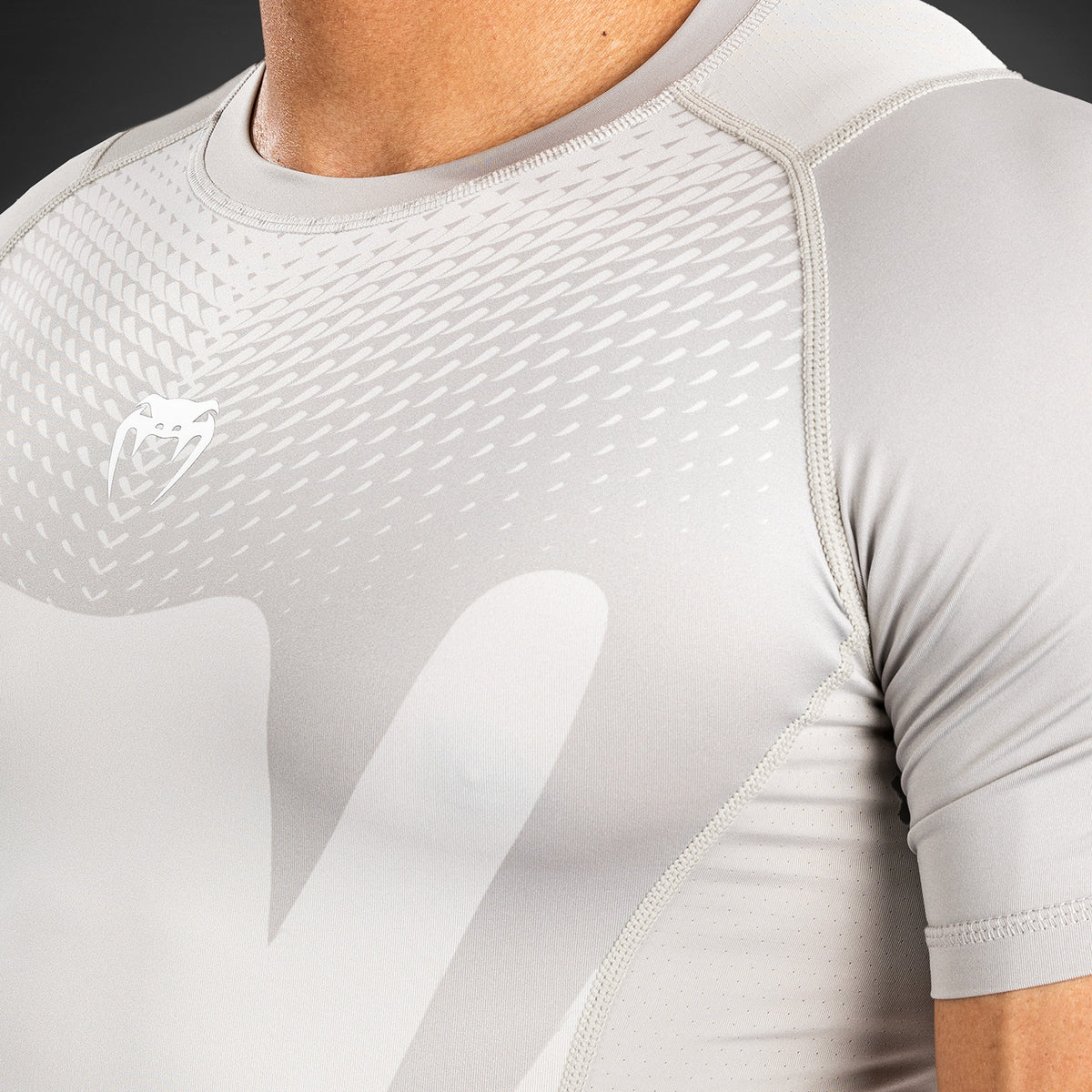 Rashguard à Manches courtes pour Hommes Venum Attack - Sable - product-type_T-Shirts de Compression