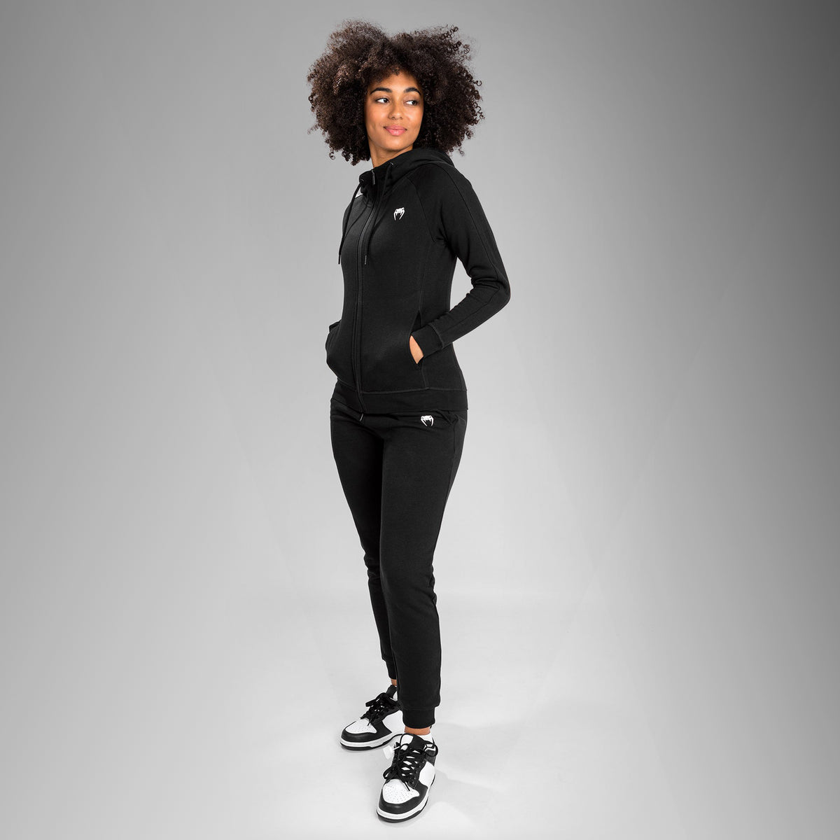 Sweatshirt à Capuche Zippé Venum Essential - Noir - product-type_Vestes