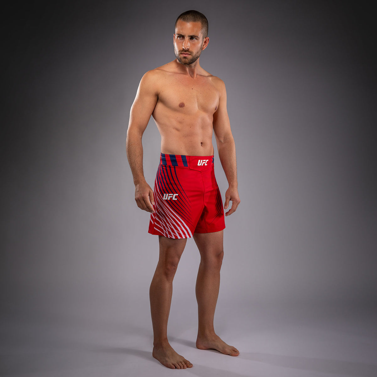 Official UFC Freedom 250 by Venum Authentic Fight Night Short de combat coupe courte pour homme - Rouge - product-type_Shorts de MMA