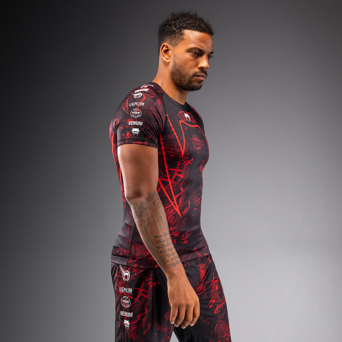 Rashguard à Manches Courtes Venum 20th Anniversary - Noir/Rouge - product-type_T-Shirts de Compression
