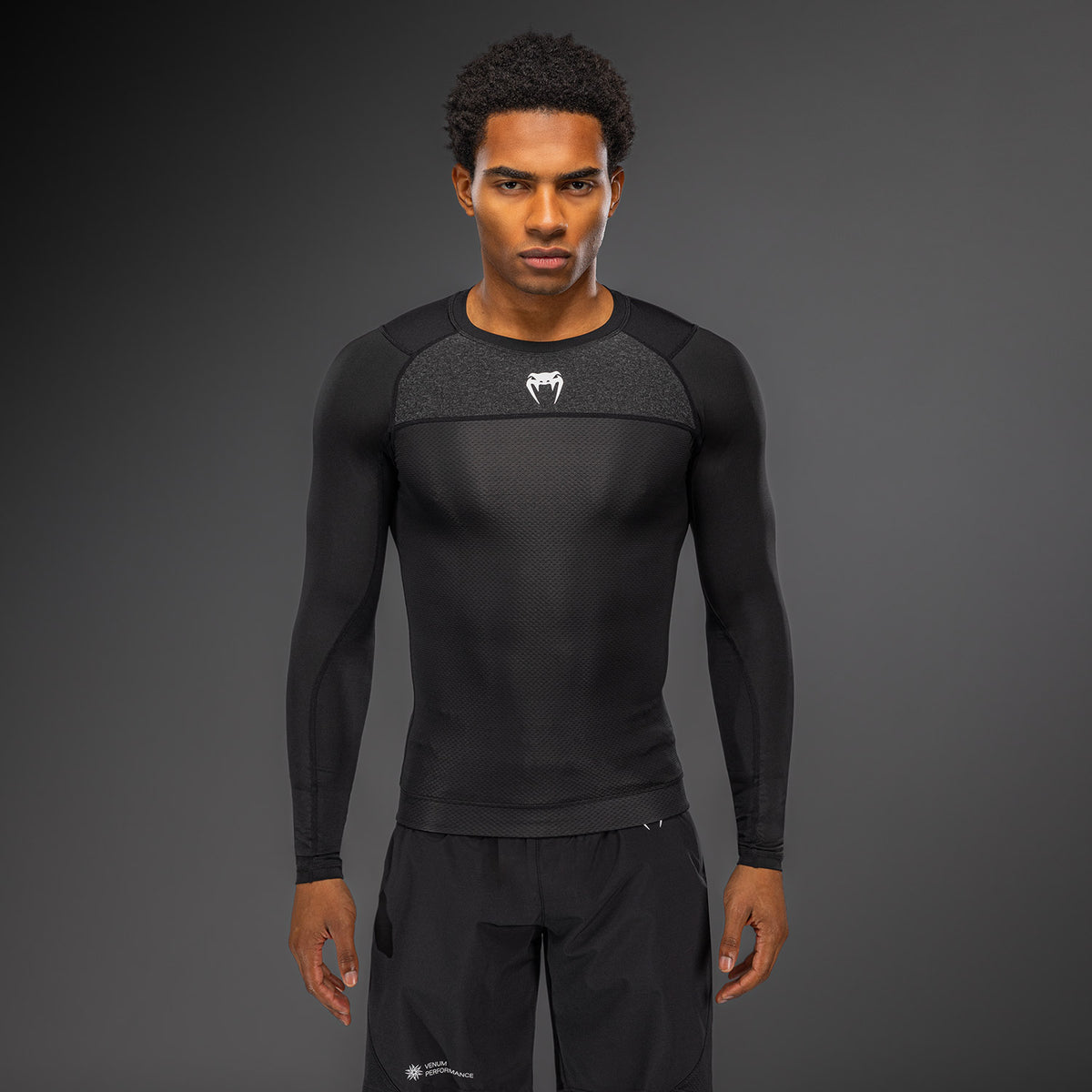 Rashguard manches longues Venum G-Fit Scale - Noir - product-type_T-Shirts de Compression