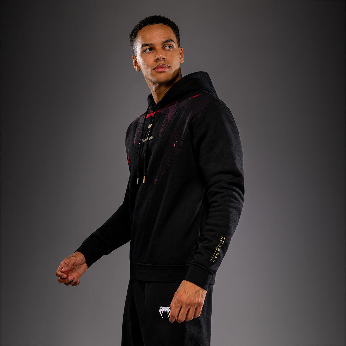 Sweat à capuche Itadori Jujutsu Kaisen x Venum – Noir/Rouge