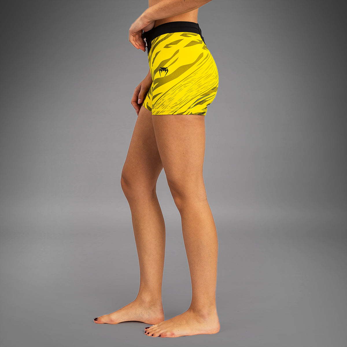 Short de compression pour Femmes UFC Fusion by Venum Authentic Fight Night - Coupe Courte - Jaune - product-type_Shorts de compression