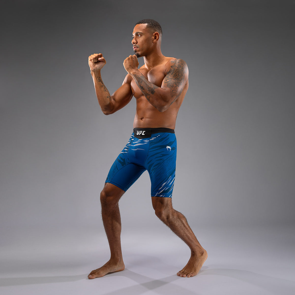 Short de compression pour Hommes UFC Fusion by Venum Authentic Fight Night - Bleu - product-type_Shorts de compression