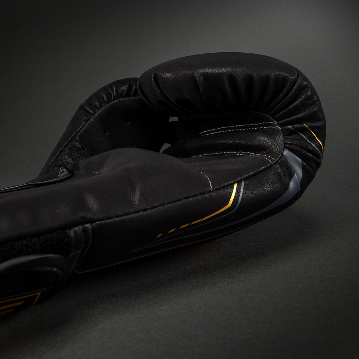 Gants de boxe Venum Streamline – Noir/Or - product-type_Gants de boxe